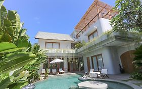 Shoreline Villas Bingin